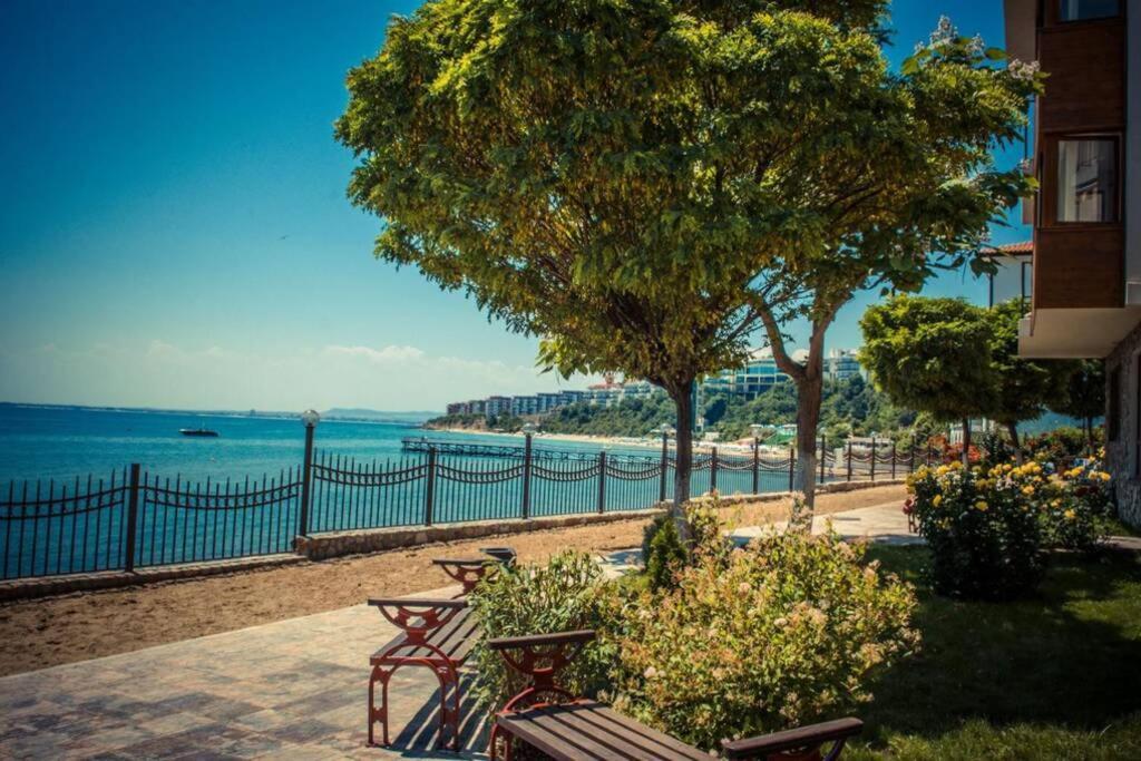 Messambria Fort Beach - Premium Apartments Елените Экстерьер фото